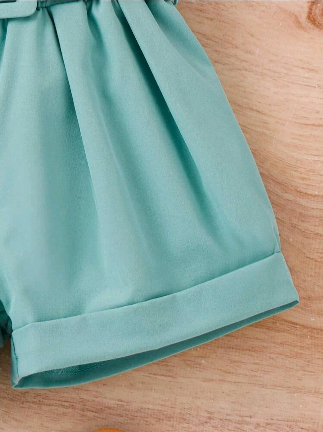 High Waist Shorts with Ruffle One Hand Top and Hat