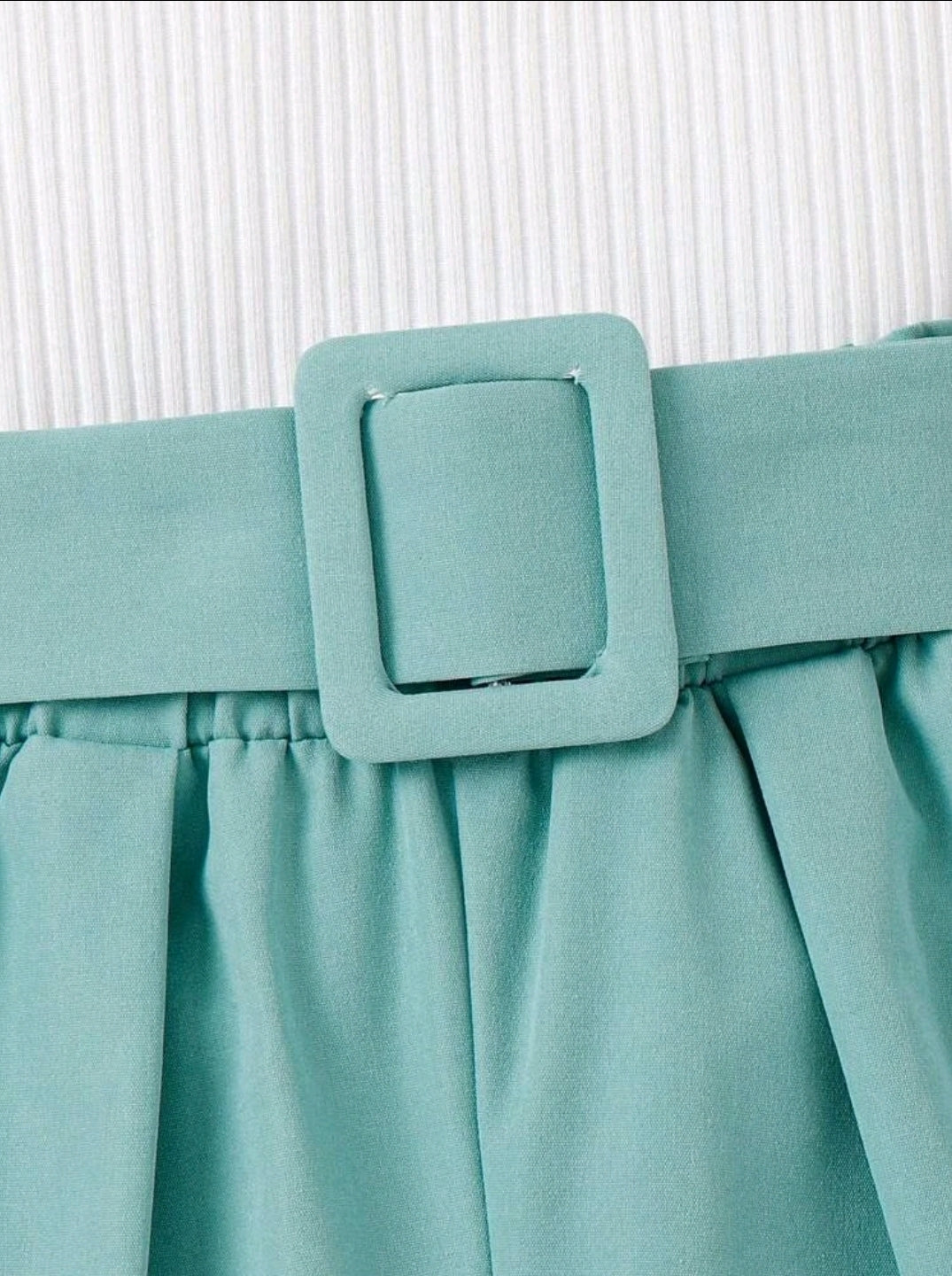 High Waist Shorts with Ruffle One Hand Top and Hat